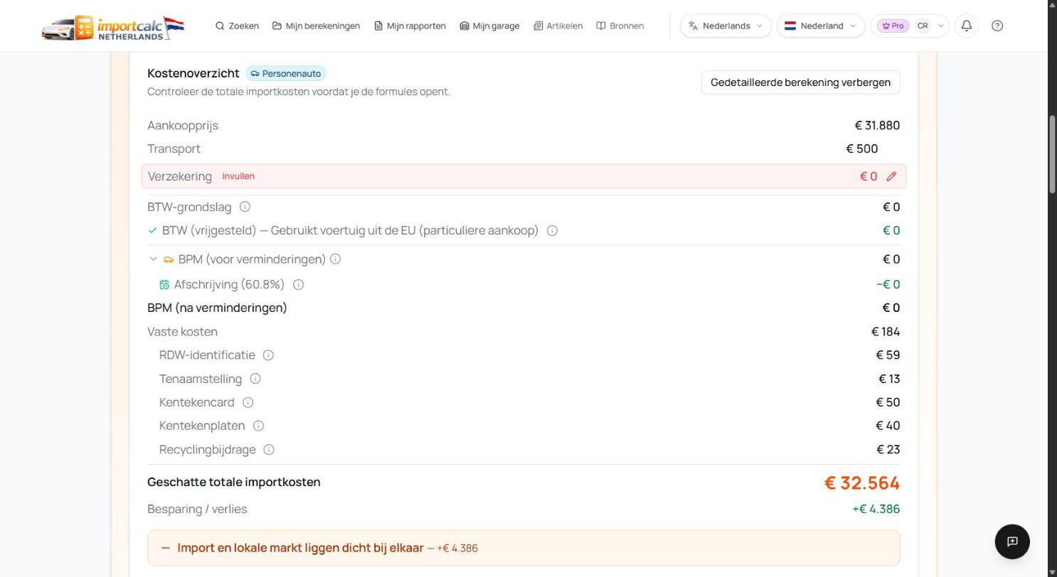 Kostenoverzicht in Importcalc: 31.880 euro aankoop, 500 euro transport, 0 euro BPM en btw, 184 euro vaste kosten, totaal 32.564 euro