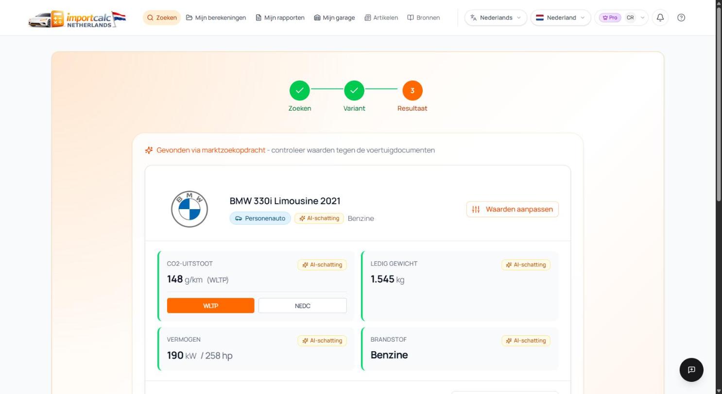 Controlescherm met AI-geschatte gegevens: 148 g/km WLTP, 1.545 kg, 190 kW, benzine